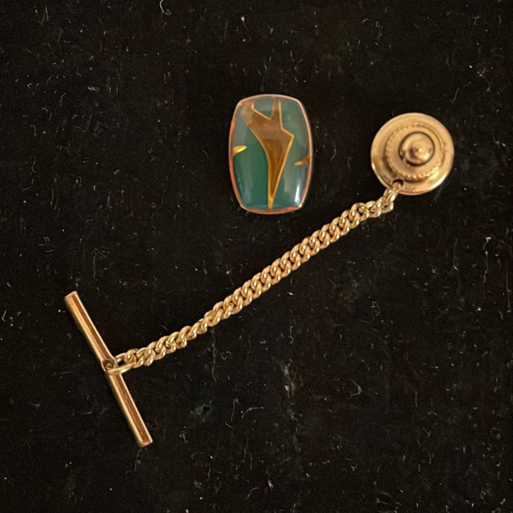 Vintage MCM Art Deco turquoise tone filled tie tack w/gold tone airplane & chain